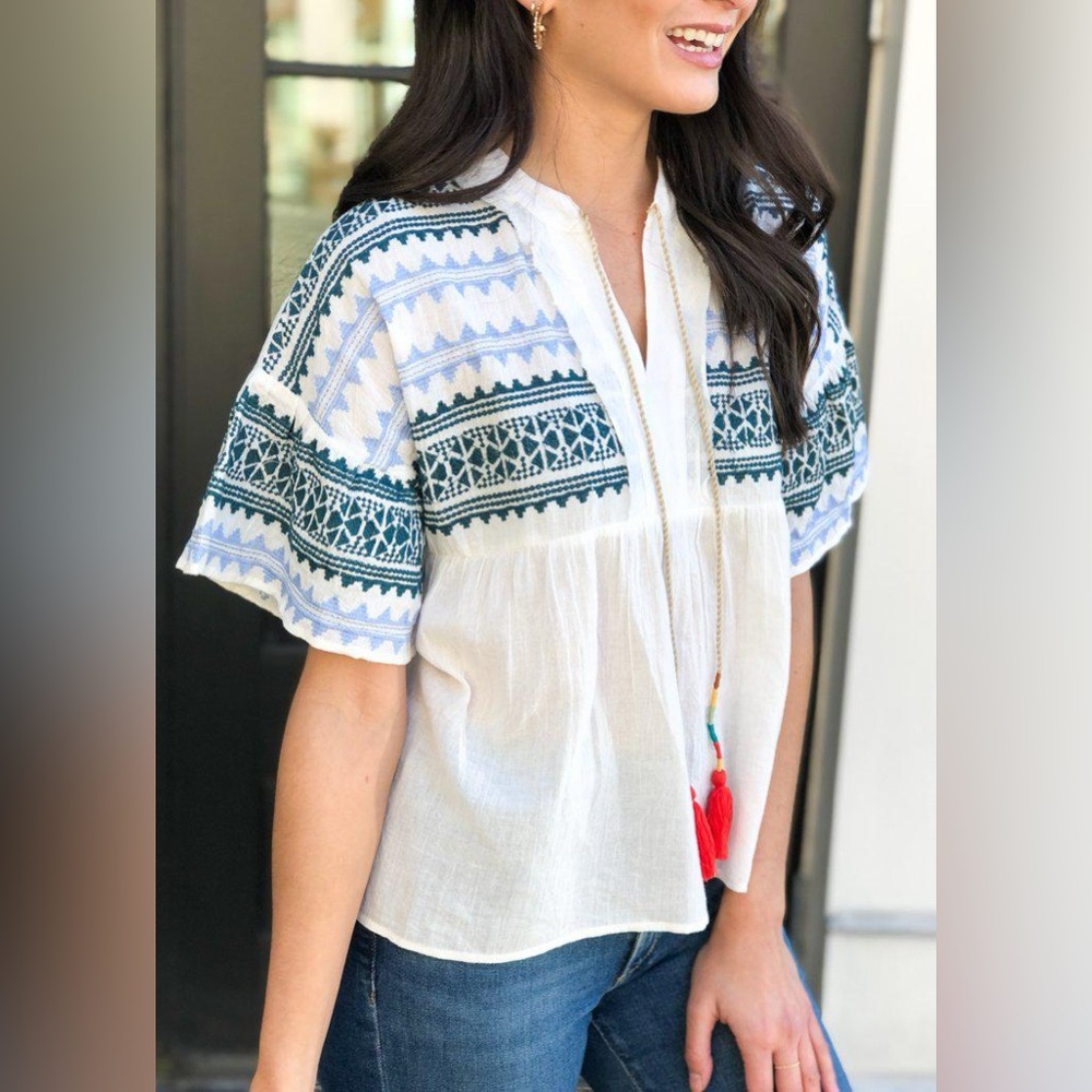 THML Boho White XS Gauze Aztec Embroidered Tassel V-neck Short Flutter Sleeves